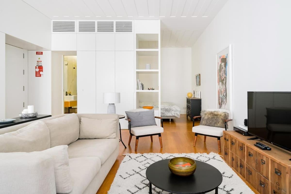Charming & Modern Flat Close To Time Out Market * Lissabon